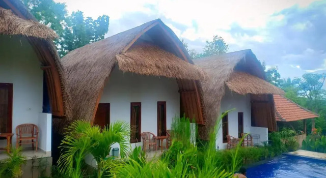 Habitación doble Estándar con vista a la piscina Jona Bungalow