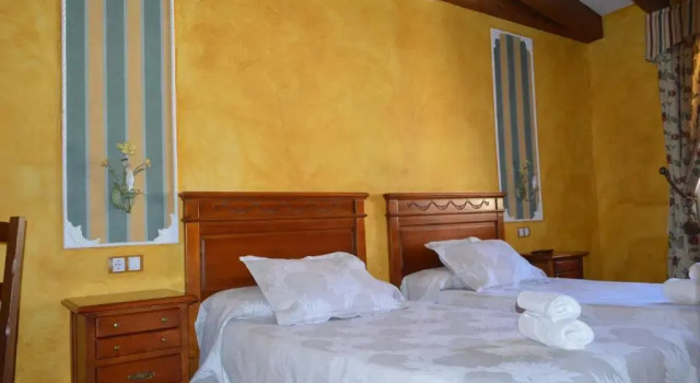 Hotel Rural El Marqués, Buchen Sie Hotel Saldana Palencia