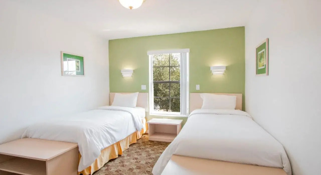 Berkley Lake Townhomes