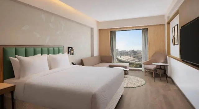 Двухместный номер Deluxe Hilton Garden Inn Surat City Centre