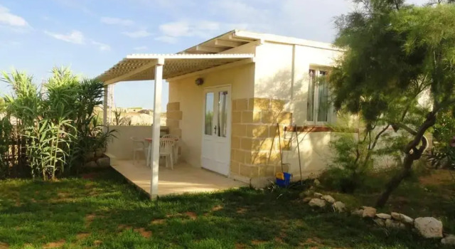 House With one Bedroom in Lampedusa, With Wonderful sea View, Enclosed Garden and Wifi - 1 km From the Beach