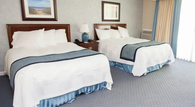Четырёхместный номер Standard Blue Rock Resort
