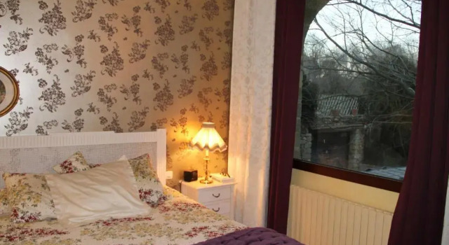 Люкс Royal Mas Vilosa Bed and Breakfast
