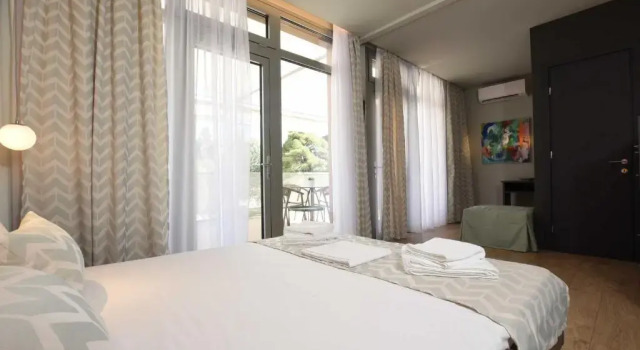 Sani More & Sani Woods, Buchen Sie Pension Hotels in Mazedonien mit Parkplatz, Parkplätze