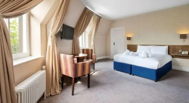 Люкс Standard The Crown Hotel
