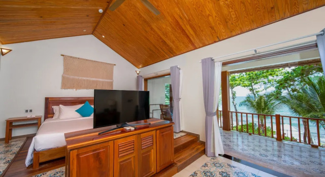Вилла с балконом и рядом с пляжем Camia Resort & Spa