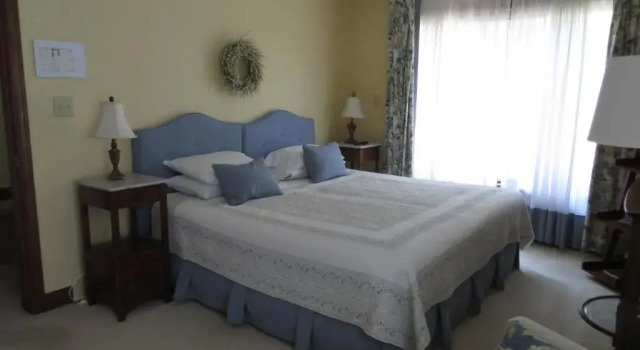 Cedar Gables Bed & Breakfast, Rezervasyon Otel Niagara Wine Region Ontario