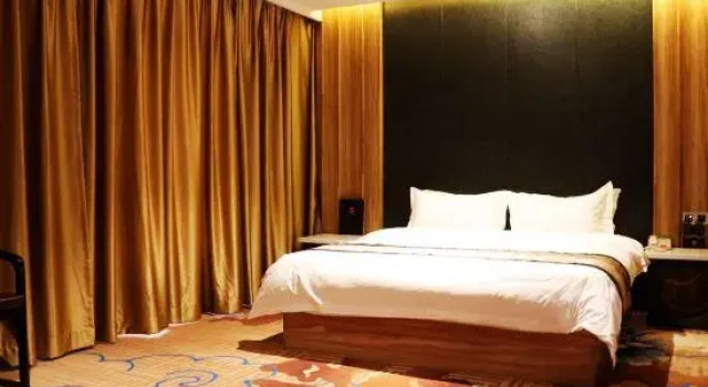 Люкс Deluxe Dong Fang Hui Business Hotel