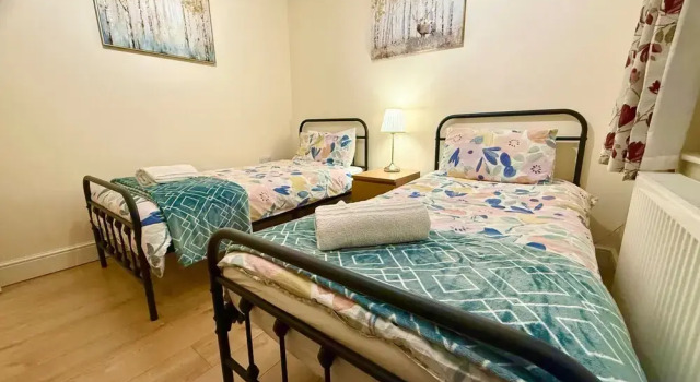 Апартаменты 1 Bed Apartment - Sleeps 4 - Pets - Free Parking