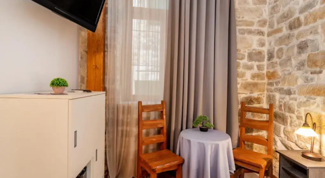 Borna and Franko Rooms