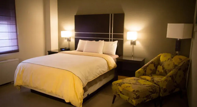 Iowa House Hotel, Rezerwuj Hotel Hotele w Iowa z basenem, Basen