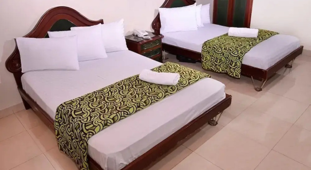Двухместный номер Standard Hotel Business