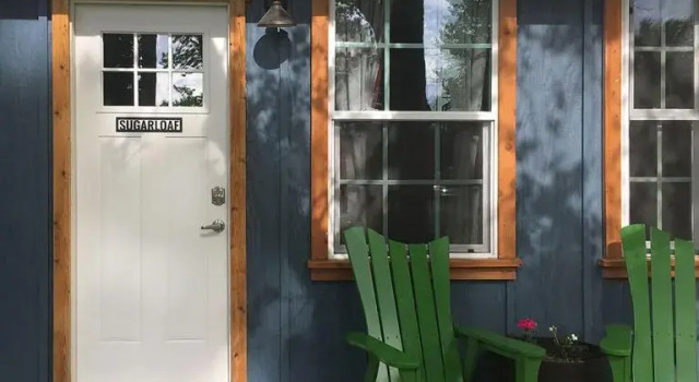 Двухместный номер Deluxe Eastside Guesthouse and Bivy