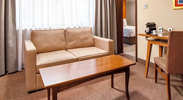Люкс Superior Mercure Swansea Hotel