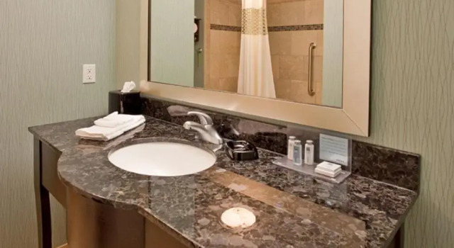 Студия Hampton Inn and Suites St. Cloud