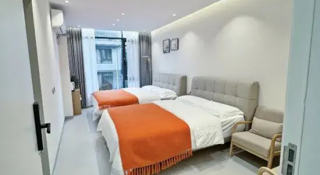 Кровать в общем номере Lakeside Residence | Lakeside Scenery Elegant and Comfortable Leisure Homestay (Dongjiang)