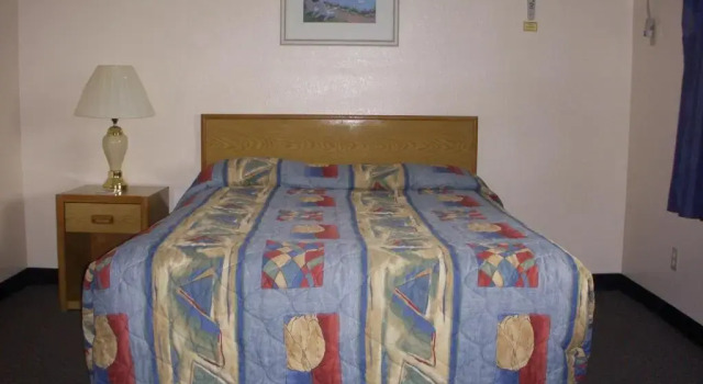 Люкс с 2 комнатами Apple Tree Inn