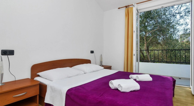 Apartment and Rooms Nikola, Reserva ahora Apartamento Zastražišće 