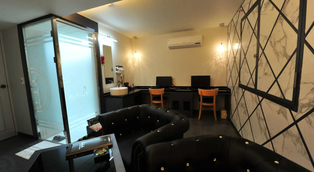 Busan Seomyeon YTT Hotel, Rezerwuj Hotel Hotele w Busanjin-Gu z parkingiem, Parking