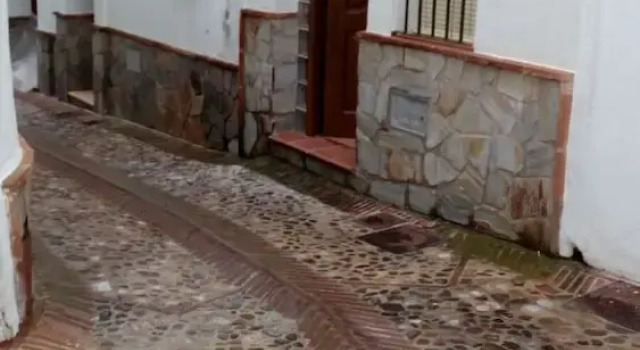 House With 3 Bedrooms in Casarabonela, With Wonderful Mountain View an