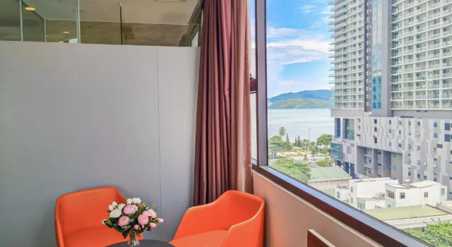 Двухместный номер Deluxe V Hotel Nha Trang