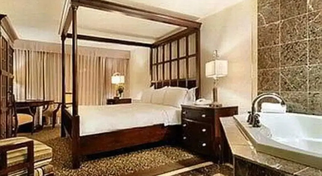 Days Inn & Suites Milwaukee Airport, Varaa Hotelli Milwaukee Wisconsin