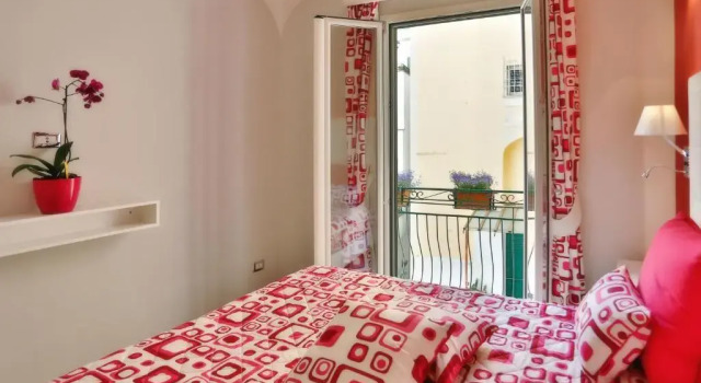 Апартаменты c 1 комнатой с балконом Amalfi Apartments Design centro storico