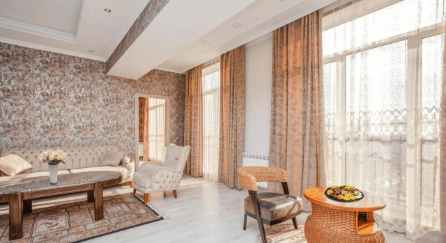 Апартаменты Stay Inn на ул. Бузанда, 13, Забронировать Апартаменты/квартира Отели Еревана с парковкой, рядом с Станция метро Маршал Баграмян, Парковка