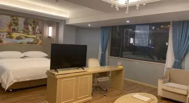 Люкс Superior Vienna Hotel (Kunming Baiyun Road Metro Station Jiang'an)
