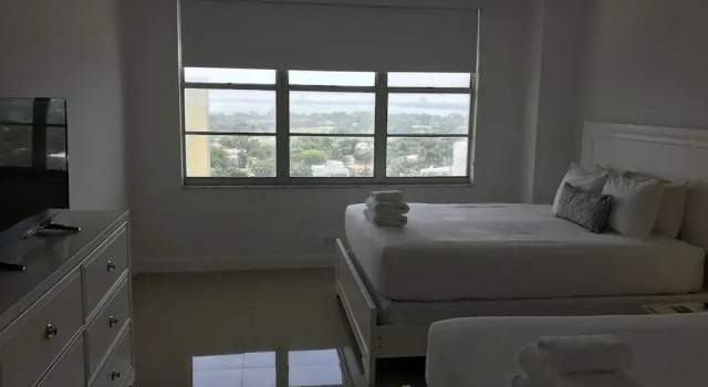 Apartments OP by Design Suites Miami, Varaa Huoneisto Hotellit Miami Beach uima-altaalla, Uima-allas