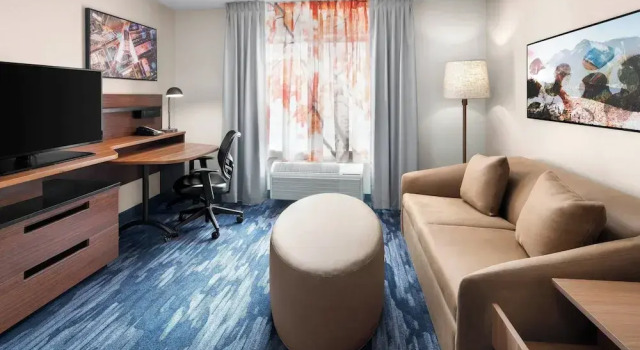 Двухместный люкс Fairfield by Marriott Inn & Suites Denver Airport