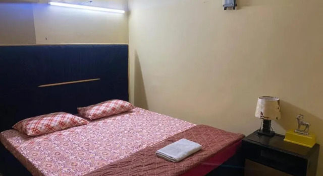 AMs Den in DHA - Lovely two bedroom independent Apartment, Prenota Appartamento Hotel a Karachi con parcheggio, Parcheggio