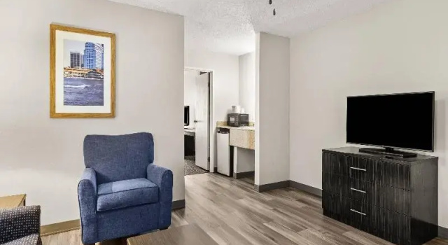 Четырёхместный номер Standard Quality Inn Jacksonville - Orange Park near Naval Air Station