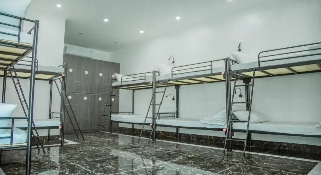 Кровать в общем номере Trang An - Ninh Binh Premier Hotel