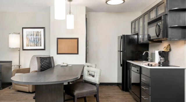 Двухместный номер Standard c 1 комнатой Candlewood Suites - Charlotte - Arrowood by IHG