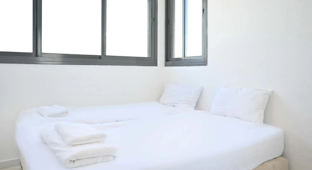 Beautiful 4BR Penthouse in Sheinkin street by HolyGuest