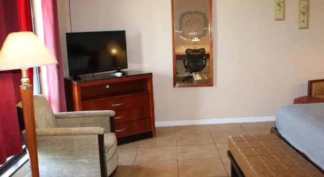 Люкс Deluxe ANS INN & SUITES
