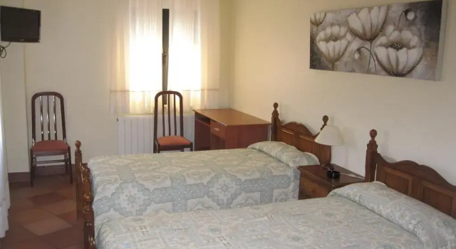 Hostal Restaurante Santa Cruz, Забронировать Хостел Отели Las Arribes del Duero с завтраком, Завтраки
