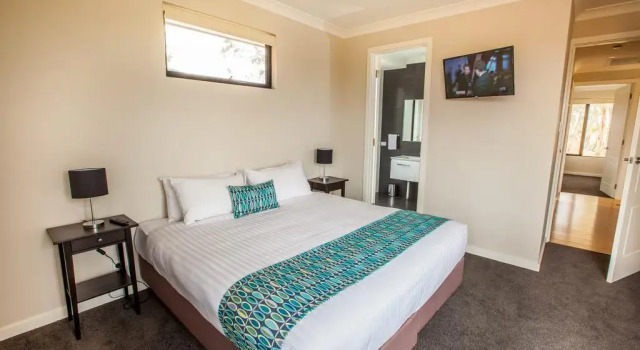Neagles Retreat Villas, Забронировать Отель Клэр Clare Valley