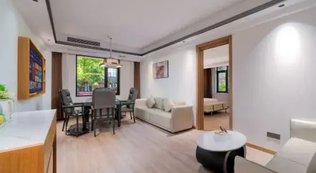 Люкс Deluxe Мансарда c 1 комнатой I Do Holiday Inns (Chongqing Changshou Old Town)
