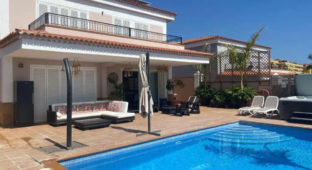 VILLA BLOSSOM in the beautiful area of Puerto Santiago Tenerife with 5 bedrooms for up to 10 guests private swimming pool and many other activities to entertain the family Secure parking for 2 cars and disabled access throughout, Book Villa Hotels in Tenerife with Parking, Parking