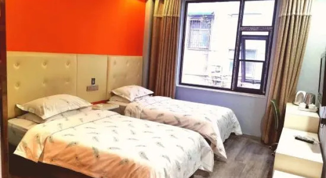 Zhoukou Erqi Express Hotel, Book Hotel Zhoukou Henan