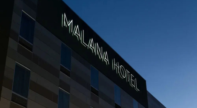 Malana Hotels & Suites, Book Hotel Hoteller i Cotulla med parkering, Parkering