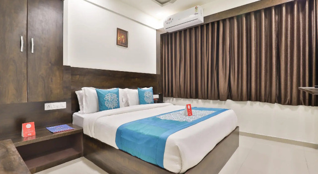 OYO 11072 Hotel Kajri Residency