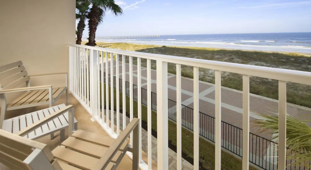 Двухместный полулюкс с видом на океан Four Points by Sheraton Jacksonville Beachfront
