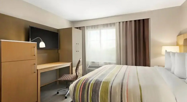 Двухместный люкс Country Inn & Suites by Radisson, San Antonio Medical Center, TX