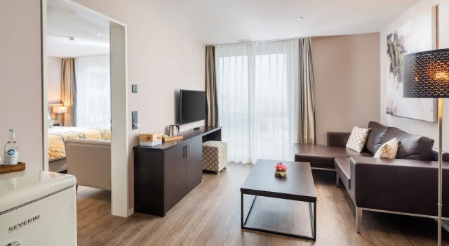 Люкс Business Hotel Swiss Star