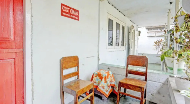 OYO Life 92921 Omaya Kost Syariah