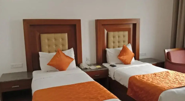 Номер Economy Grand Hotel Nawanshahr
