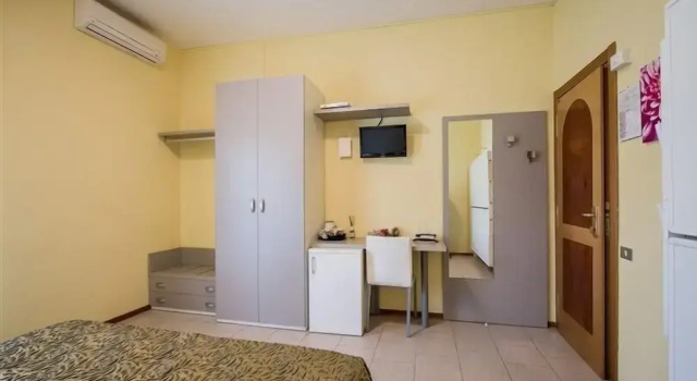 Четырёхместный номер Superior с балконом Hotel Deborah